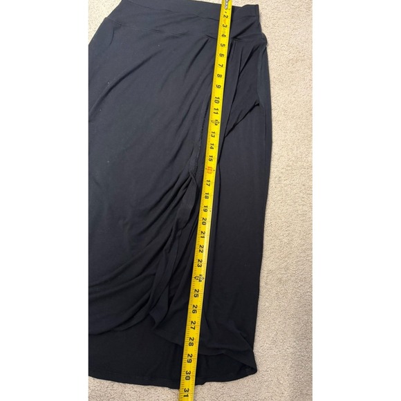 Athleta Release Midi Skirt Black Draped Wrap Athleisure Travel Womens Small - Picture 9 of 10